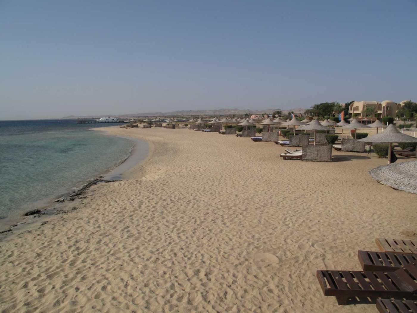 Shams Alam Beach Resort Abū Ghuşūn Esterno foto