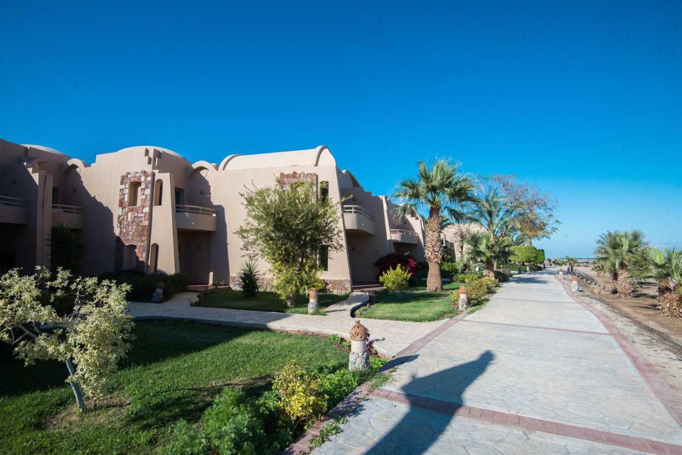 Shams Alam Beach Resort Abū Ghuşūn Esterno foto
