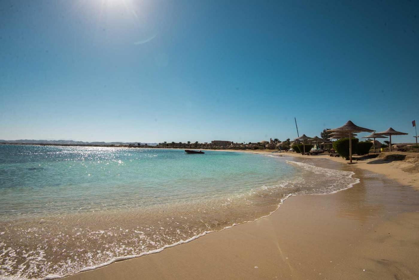 Shams Alam Beach Resort Abū Ghuşūn Esterno foto