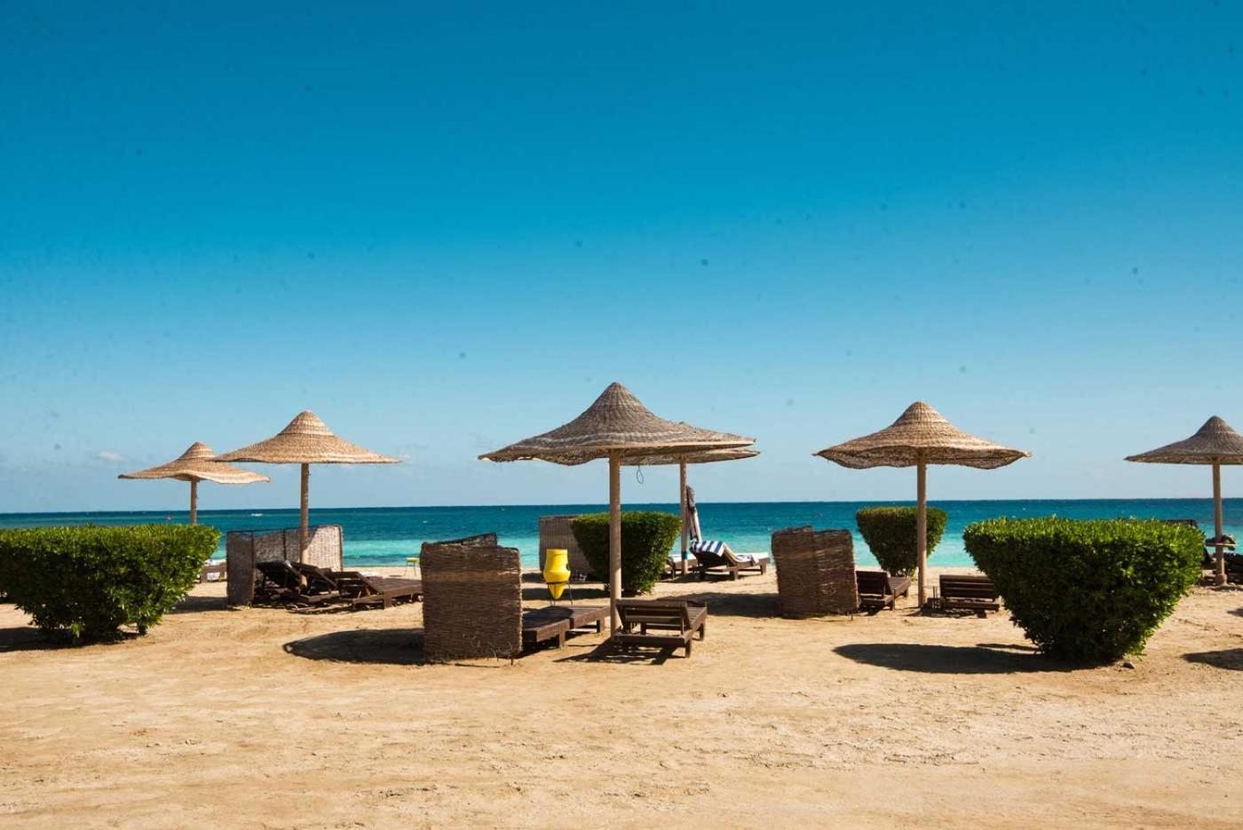 Shams Alam Beach Resort Abū Ghuşūn Esterno foto