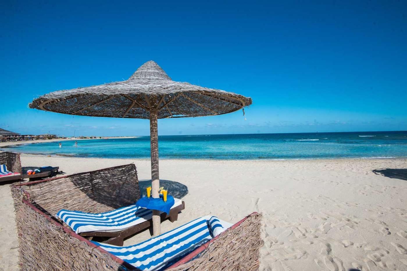 Shams Alam Beach Resort Abū Ghuşūn Esterno foto