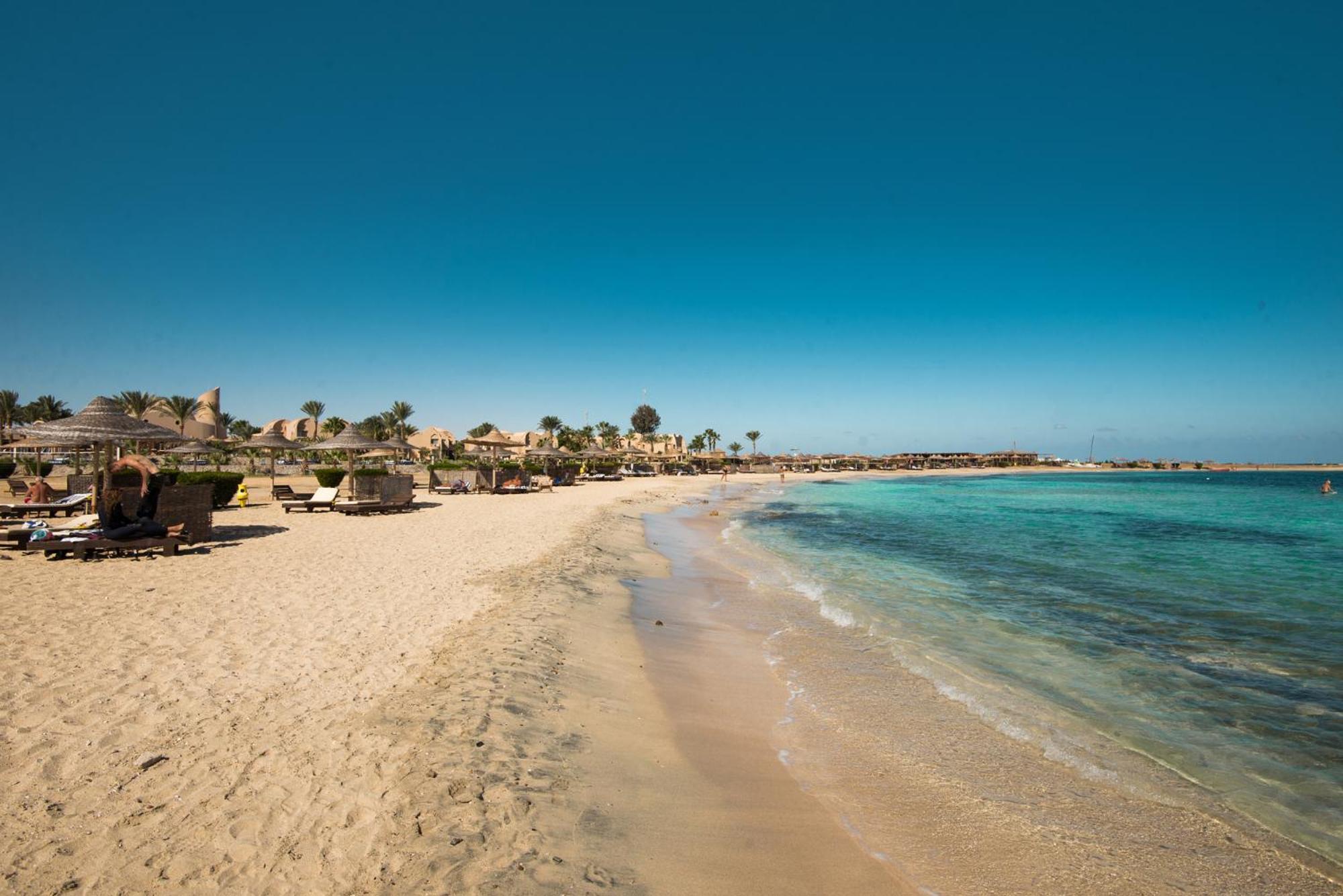 Shams Alam Beach Resort Abū Ghuşūn Esterno foto